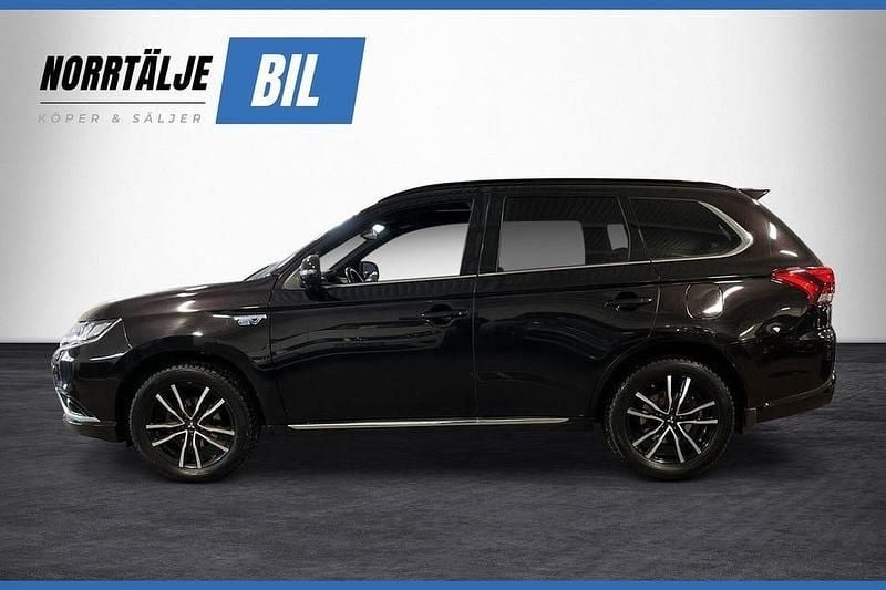 Begagnad Mitsubishi Outlander Edition 203 HK (149 kW) 2018 Svart SUV