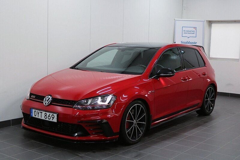Flerfärgad Begagnad 2017 VW Golf VII GTI Clubsport Halvkombi | 204 900 kr (Marknadspris) - Bild 1/4