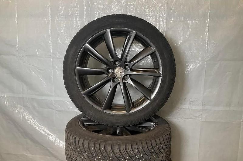 Begagnad Tesla Model X 244 kW (333 HK) 2018 SUV