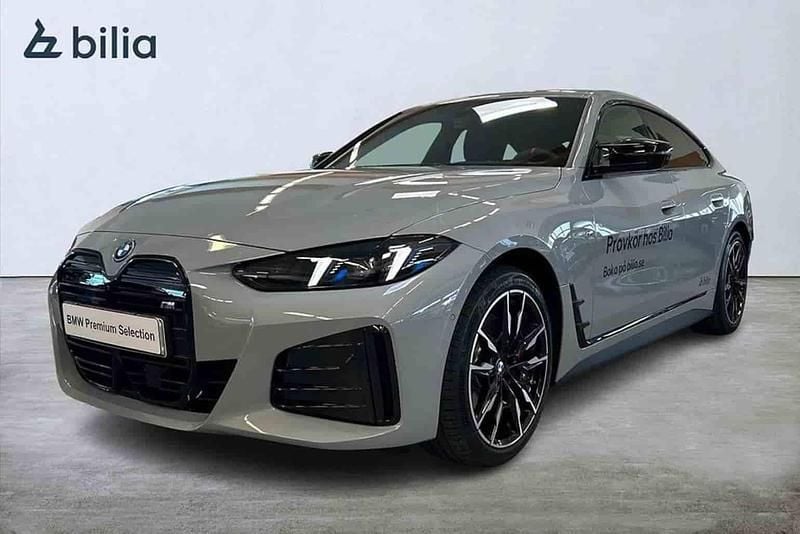 Grå Begagnad 2026 BMW i4 Sedan | 749 000 kr - Bild 1/1