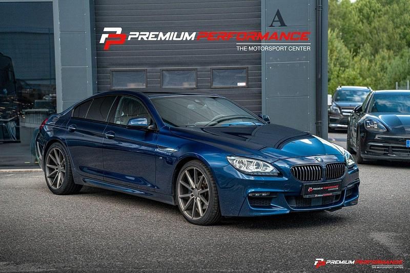 Blå (deep sea blue metallic) Begagnad 2015 BMW 640 M Sport Sportkupé | 319 800 kr (Marknadspris) - Bild 1/4
