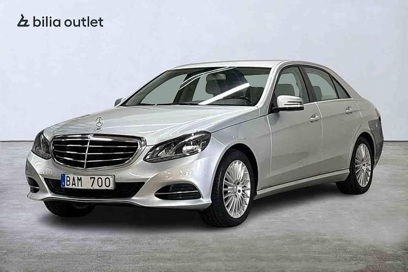 Silver Begagnad 2014 Mercedes E300 Sedan | 174 900 kr - Bild 1/1
