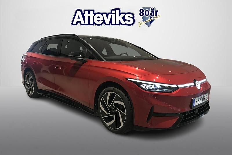 Röd Begagnad 2025 VW ID.7 Pro Kombi | 639 900 kr - Bild 1/4