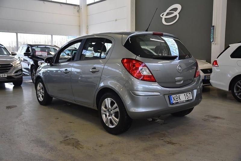Begagnad Opel Corsa Enjoy 86 HK (63 kW) 2012 Grå Halvkombi