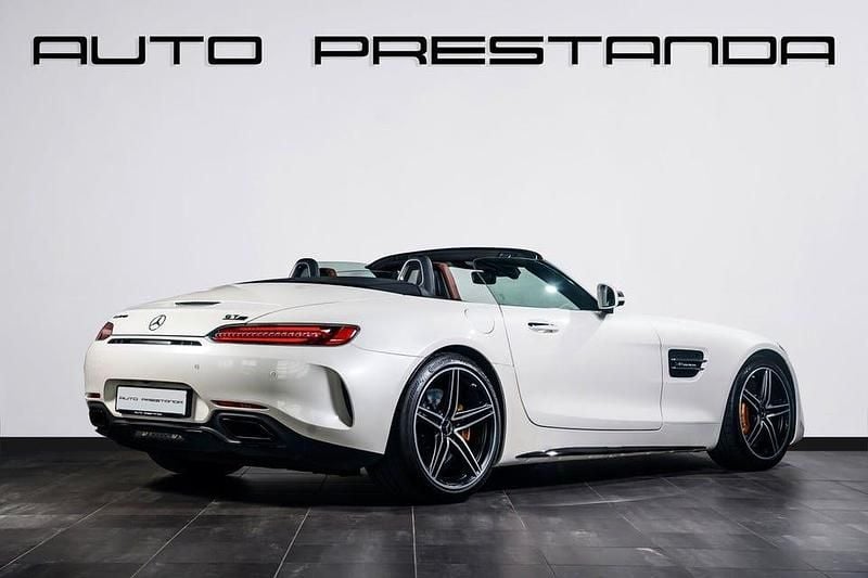 Begagnad Mercedes AMG GT C AMG 558 HK (410 kW) 2018 Daimantvit bright metallic Sportkupé