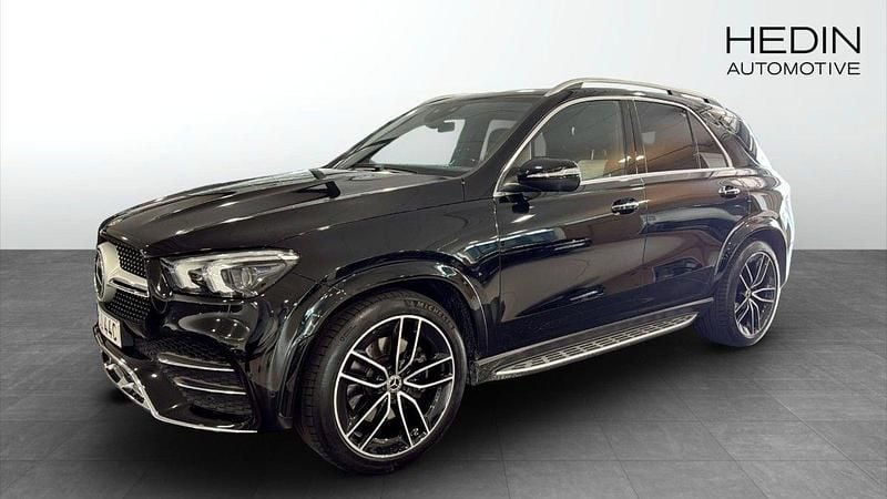 Svart (black) Begagnad 2019 Mercedes 300 AMG line Kombi | 609 900 kr - Bild 1/4