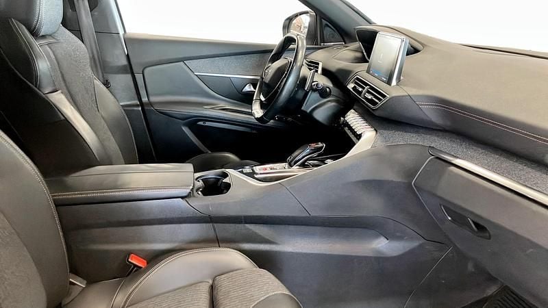 Begagnad Peugeot 3008 GT-line 165 HK (121 kW) 2018 Vit SUV