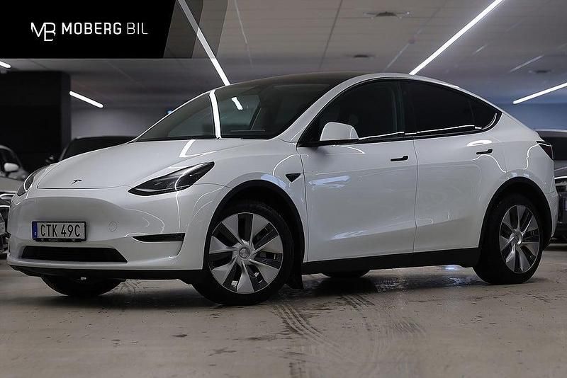 Begagnad Tesla Model Y Long Range AWD 378 kW (514 HK) 2023 Vit SUV