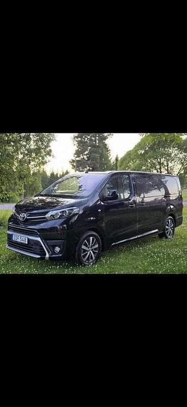 Svart Begagnad 2018 Toyota Proace Verso Kombi | 175 000 kr - Bild 1/1