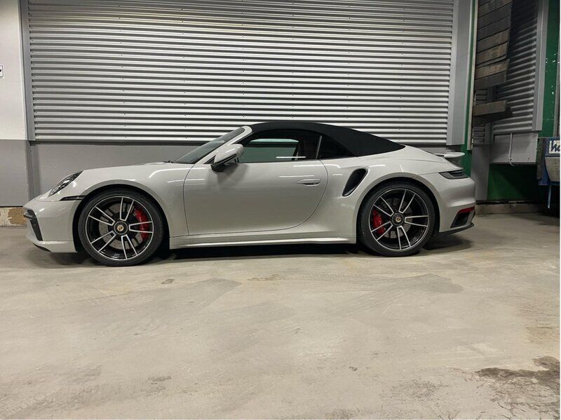 Begagnad 2021 Porsche 911 Turbo Cabriolet Cab | 2 299 000 kr - Bild 1/4