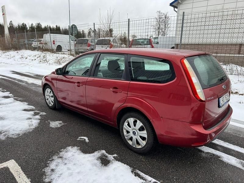 Begagnad Ford Focus 125 HK (91 kW) 2008 Kombi