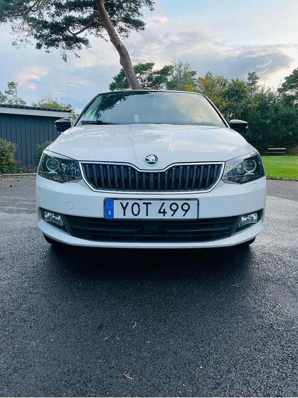 Begagnad 2018 Skoda Fabia Style Halvkombi | 98 000 kr (Bra pris) - Bild 1/4