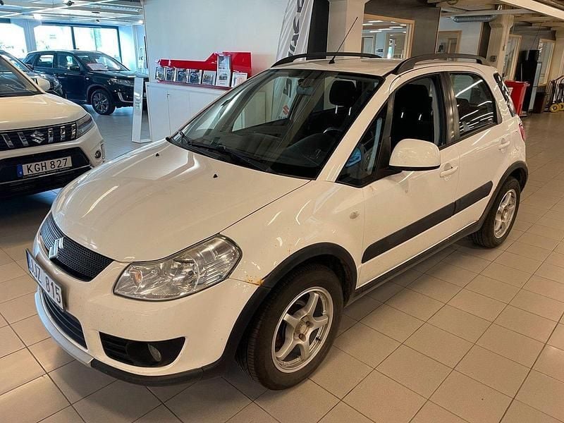 Vit Begagnad 2007 Suzuki SX4 Halvkombi | 19 500 kr (Marknadspris) - Bild 1/4
