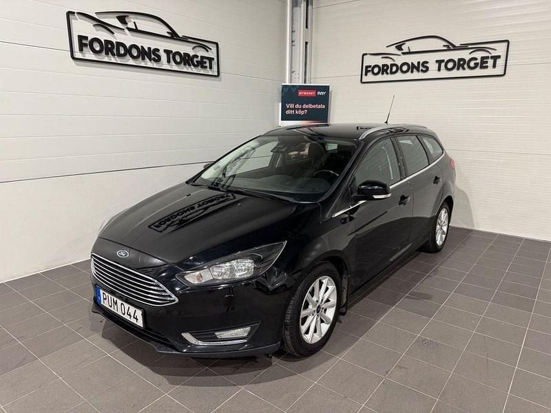 Svart Begagnad 2015 Ford Focus Titanium Kombi | 49 900 kr (Bra pris) - Bild 1/4