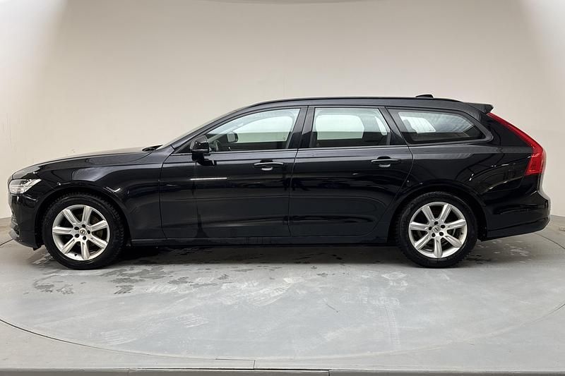 Begagnad Volvo V90 Kinetic 190 HK (139 kW) 2018 Svart Kombi