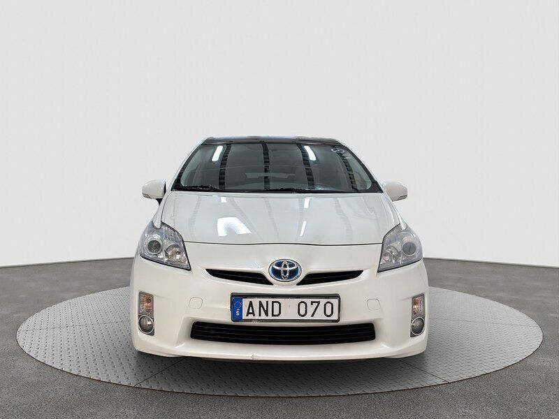 Vit Begagnad 2009 Toyota Prius Halvkombi | 94 900 kr (Marknadspris) - Bild 1/4