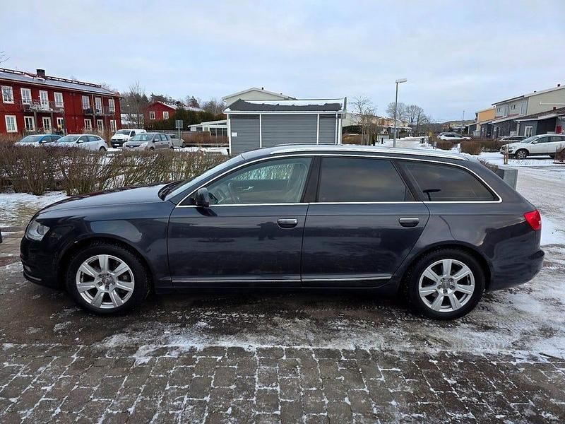 Begagnad Audi A6 Business 170 HK (125 kW) 2011 Gråmetallic Kombi