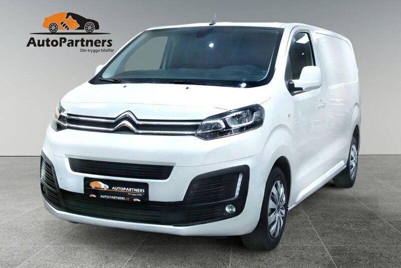 Vit Begagnad 2017 Citroën Jumpy Minibuss | 159 900 kr (Dyr) - Bild 1/4