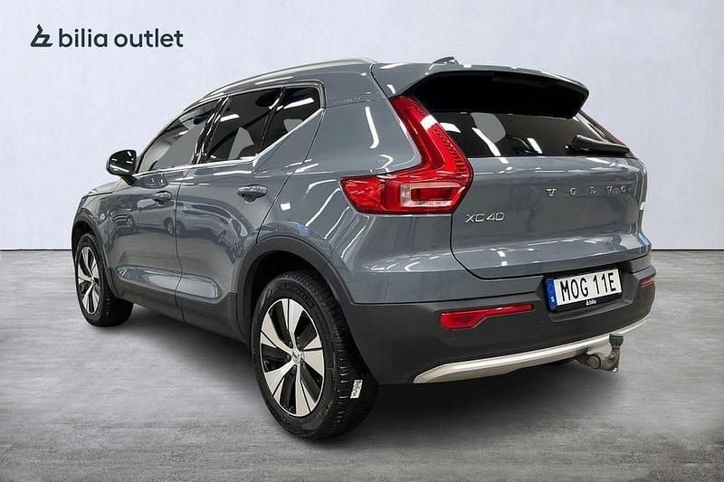 Begagnad Volvo XC40 Core 211 HK (155 kW) 2023 Grå SUV