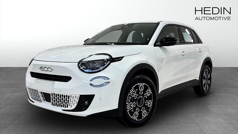 Ny Fiat 600 Icon 110 HK (80 kW) 2025 Vit SUV