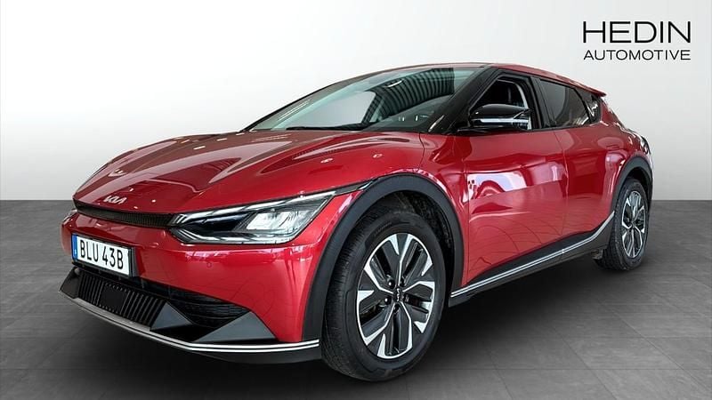 Röd (red) Begagnad 2022 Kia EV6 2 SUV | 349 000 kr - Bild 1/4