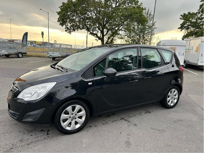Svart Begagnad 2011 Opel Meriva Enjoy Minibuss | 28 900 kr (Superpris) - Bild 1/4