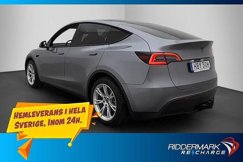Begagnad Tesla Model Y Long Range AWD 378 kW (514 HK) 2024 Grå SUV