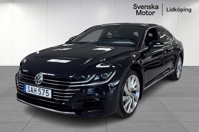 Svart Begagnad 2018 VW Arteon GTS | 279 200 kr (Marknadspris) - Bild 1/4