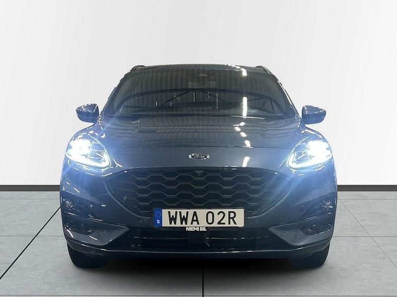 Begagnad Ford Kuga ST-Line 190 HK (139 kW) 2022 Blå SUV