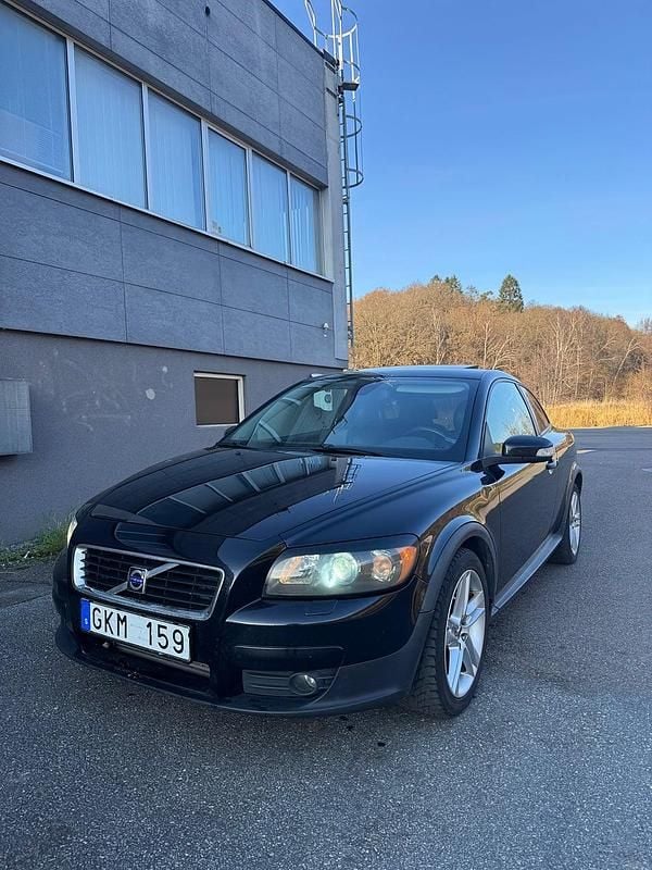 Svart Begagnad 2008 Volvo C30 Summum Halvkombi | 34 900 kr (Superpris) - Bild 1/4