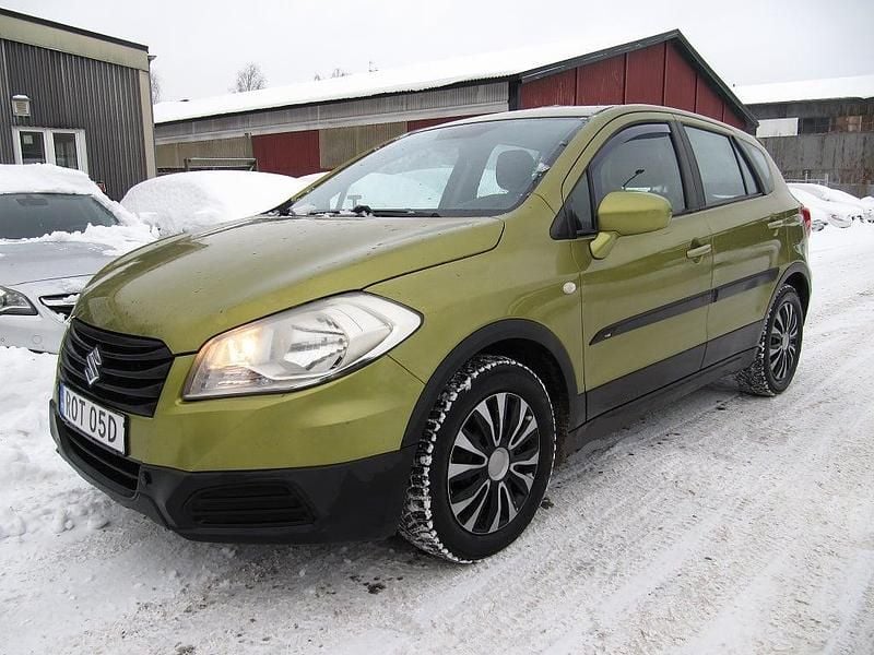 Begagnad Suzuki SX4 120 HK (88 kW) 2014 Grön Kombi