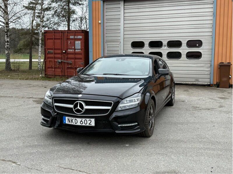 Svart Begagnad 2013 Mercedes CLS350 Kombi | 99 000 kr - Bild 1/4