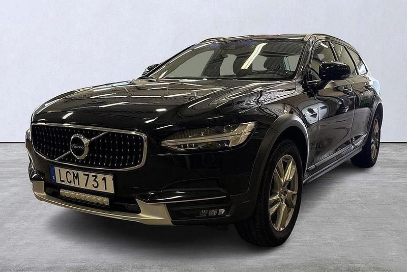Svart Begagnad 2018 Volvo V90 CC Business Edition Kombi | 219 900 kr (Lite dyr) - Bild 1/4