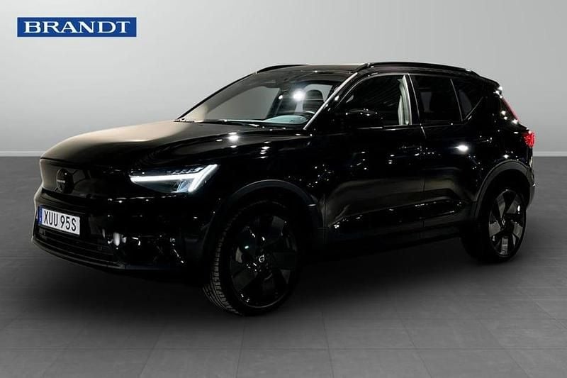 Begagnad Volvo EX40 Performance 328 kW (447 HK) 2025 Svart SUV