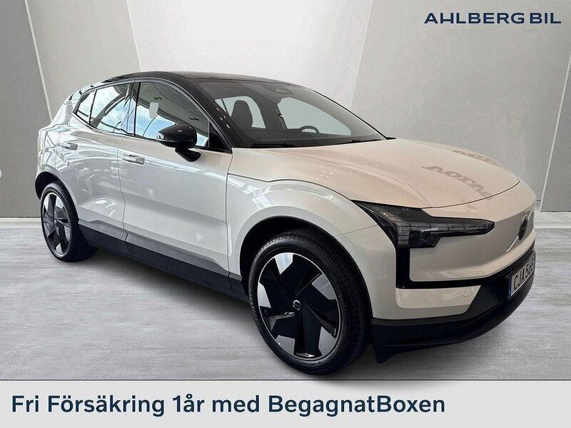 Vit Begagnad 2023 Volvo EX30 Plus SUV | 374 500 kr - Bild 1/3