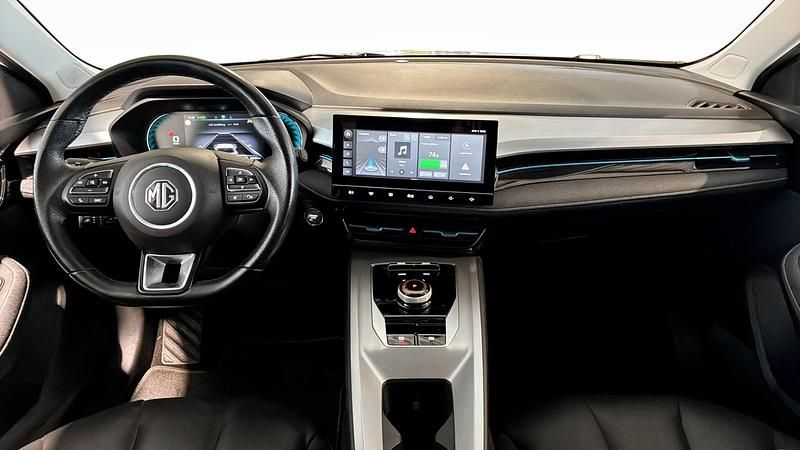 Begagnad MG MG5 EV Long Range 114 kW (156 HK) 2023 Vit Kombi