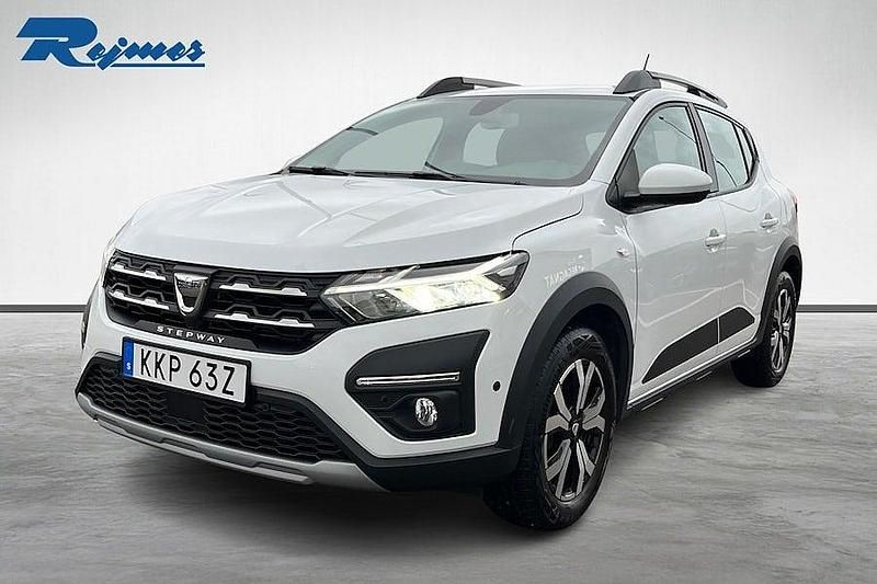 Vit Begagnad 2022 Dacia Sandero Comfort Halvkombi | 159 800 kr (Lite dyr) - Bild 1/4