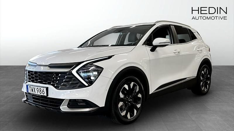 Vit (white) Begagnad 2024 Kia Sportage Advance SUV | 414 900 kr (Marknadspris) - Bild 1/4