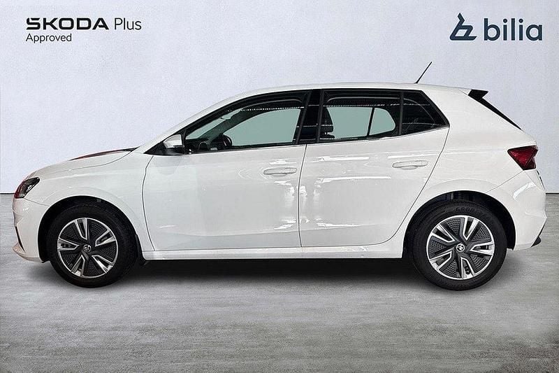 Vit Begagnad 2022 Skoda Fabia Style Halvkombi | 185 000 kr (Bra pris) - Bild 1/4