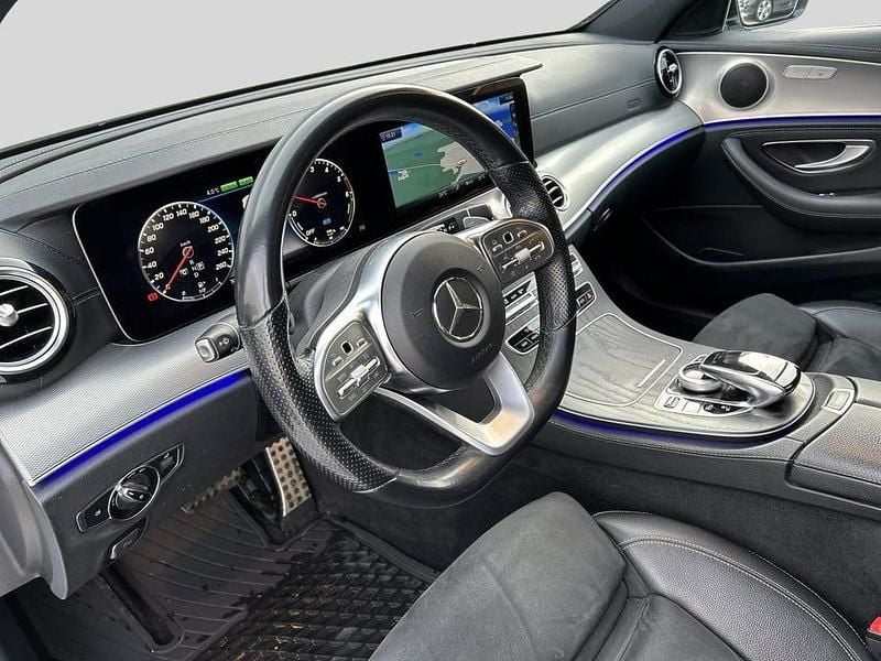 Begagnad Mercedes E300 AMG line 306 HK (225 kW) 2020 Vit