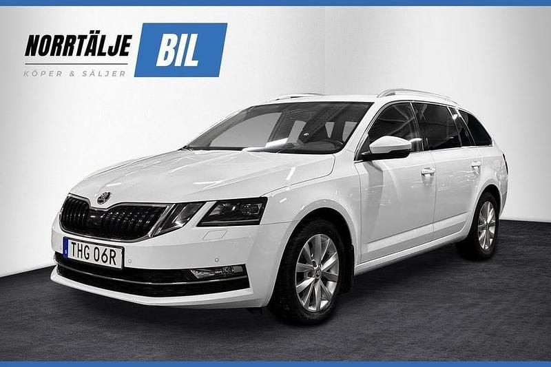 Vit Begagnad 2019 Skoda Octavia Kombi | 189 900 kr (Marknadspris) - Bild 1/4