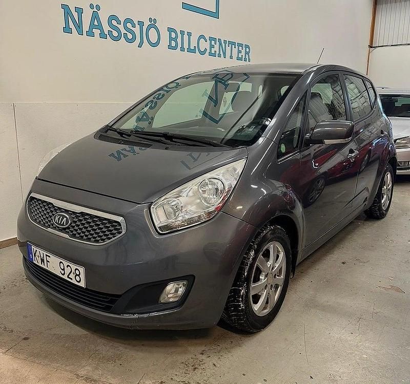 Grå Begagnad 2010 Kia Venga Comfort Halvkombi | 32 000 kr (Superpris) - Bild 1/4