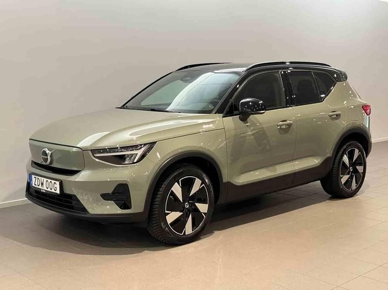 Grön Begagnad 2023 Volvo XC40 Single Motor SUV | 359 500 kr - Bild 1/1