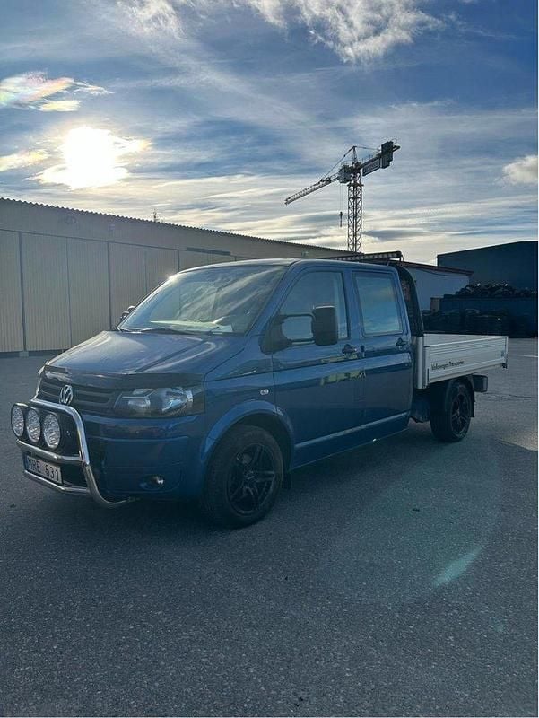 Blå Begagnad 2011 VW T5 Van | 130 000 kr (Lite dyr) - Bild 1/4