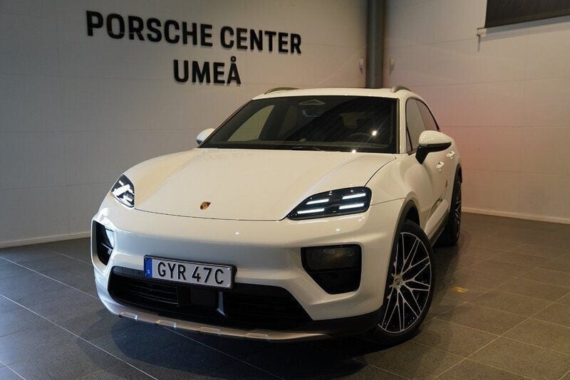 Vit Ny 2025 Porsche Macan SUV | 1 165 500 kr (Bra pris) - Bild 1/4