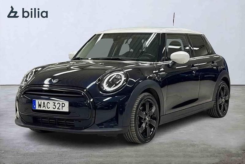 Begagnad Mini Cooper 2023 Svart Halvkombi