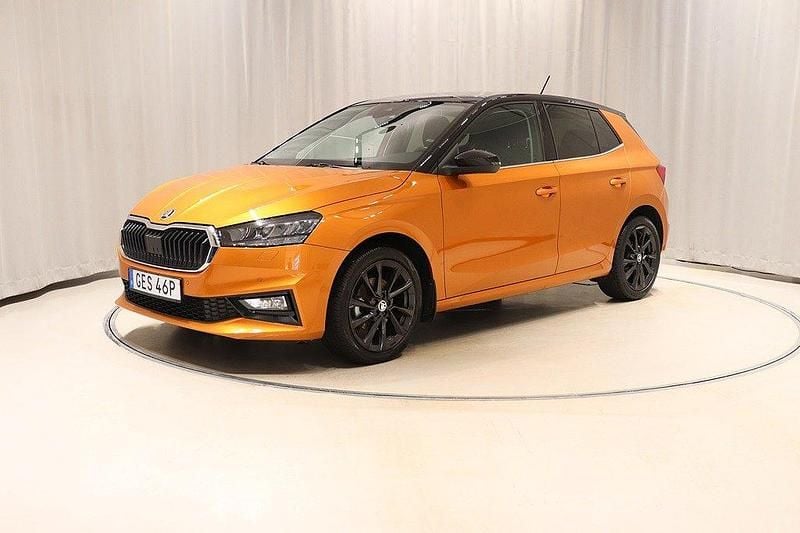 Orange Begagnad 2022 Skoda Fabia Style Halvkombi | 199 900 kr (Marknadspris) - Bild 1/4