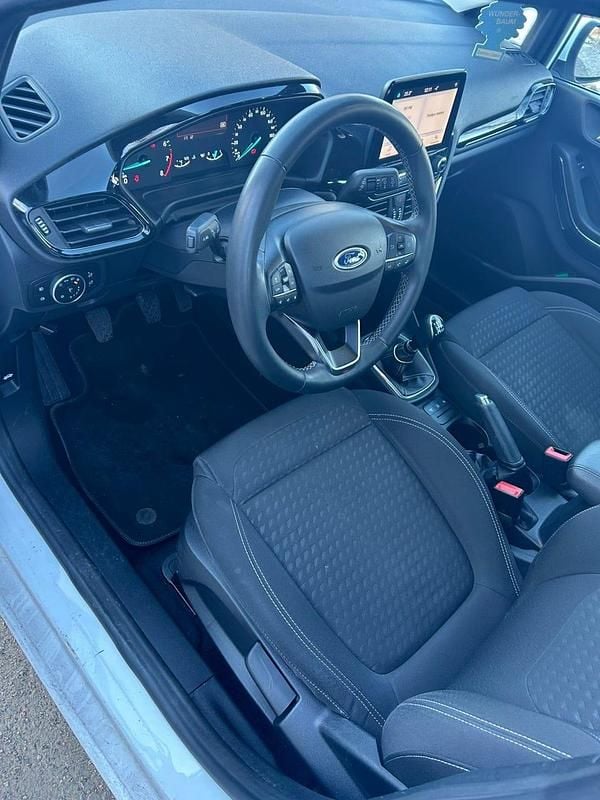 Begagnad Ford Fiesta 100 HK (73 kW) 2022 Halvkombi