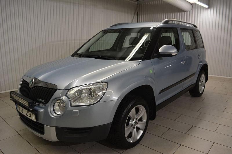 Ljusblå (blå) Begagnad 2012 Skoda Yeti Experience SUV | 79 000 kr (Marknadspris) - Bild 1/3