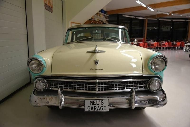 Begagnad Ford Fairlane 166 HK (122 kW) 1955 Flerfärgad Sedan